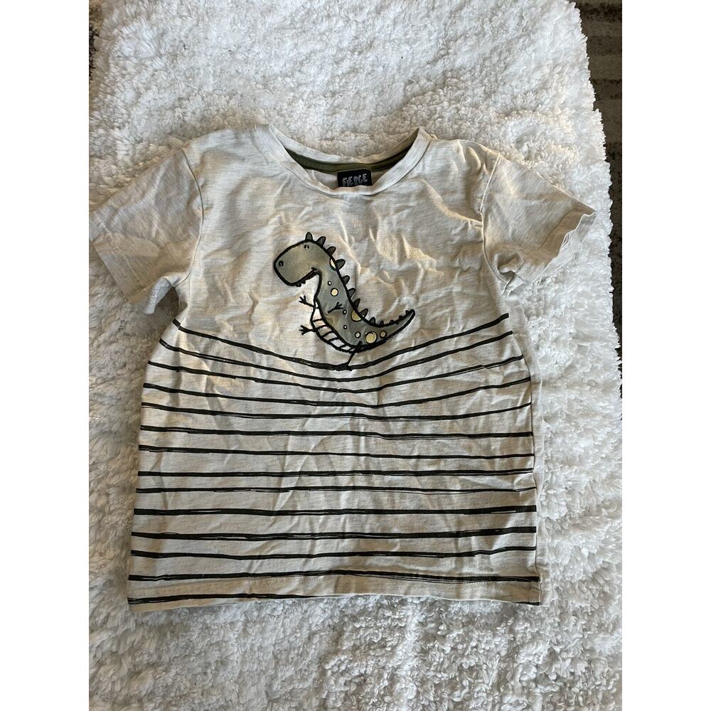 Fierce Frank boys sz. 5 dinosaur tee. Adorable